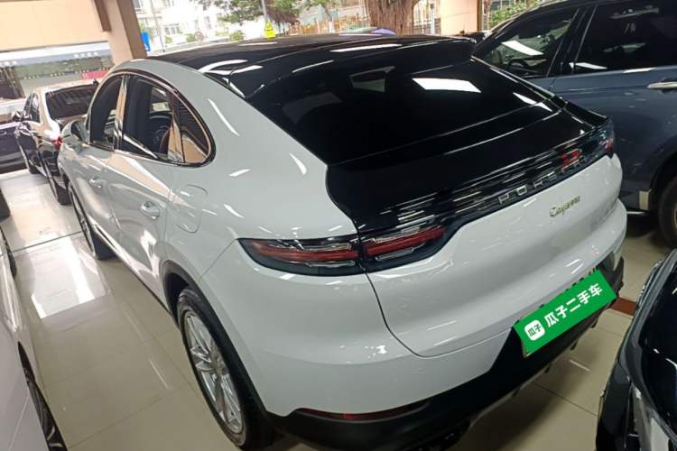 Used Porsche Cayenne E-Hybrid 2023 Cayenne Coupé E-Hybrid 2.0T Rear Left 45 Deg