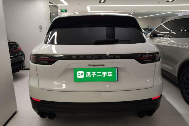 Used Porsche Cayenne E-Hybrid 2023 Cayenne E-Hybrid 2.0T Platinum Edition Rear