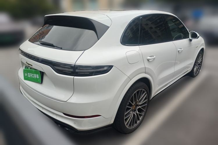 Used Porsche Cayenne E-Hybrid 2023 Cayenne E-Hybrid 2.0T Platinum Edition Rear Right 45 Deg