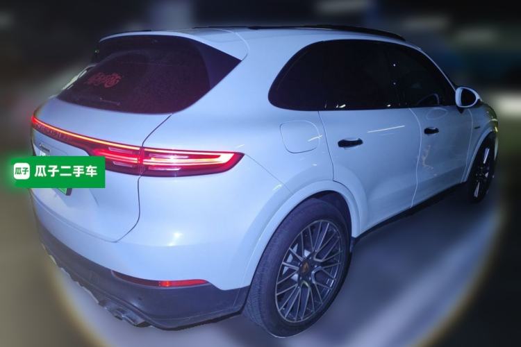 Used Porsche Cayenne E-Hybrid 2023 Cayenne E-Hybrid 2.0T Platinum Edition Rear Right 45 Deg