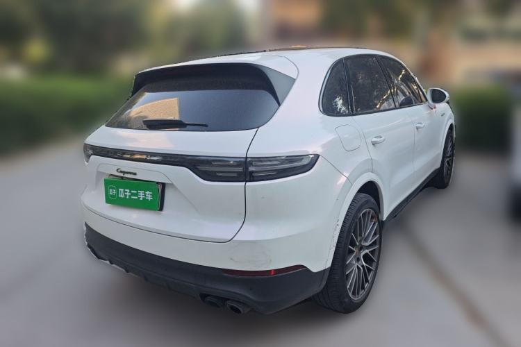 Used Porsche Cayenne E-Hybrid 2023 Cayenne E-Hybrid 2.0T Platinum Edition Rear Right 45 Deg