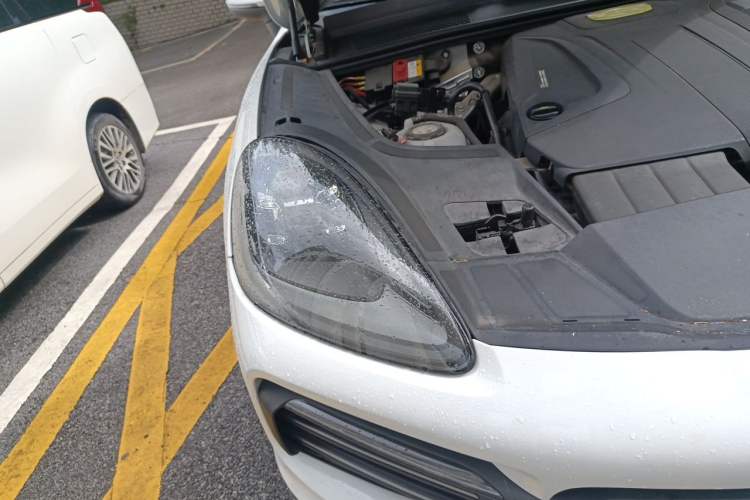 Used Porsche Cayenne E-Hybrid 2023 Cayenne E-Hybrid 2.0T Platinum Edition Right Front Headlight