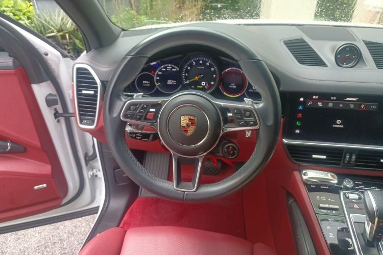 Used Porsche Cayenne E-Hybrid 2023 Cayenne E-Hybrid 2.0T Platinum Edition Steering Wheel