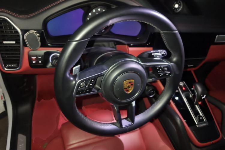 Used Porsche Cayenne E-Hybrid 2023 Cayenne E-Hybrid 2.0T Platinum Edition Steering Wheel