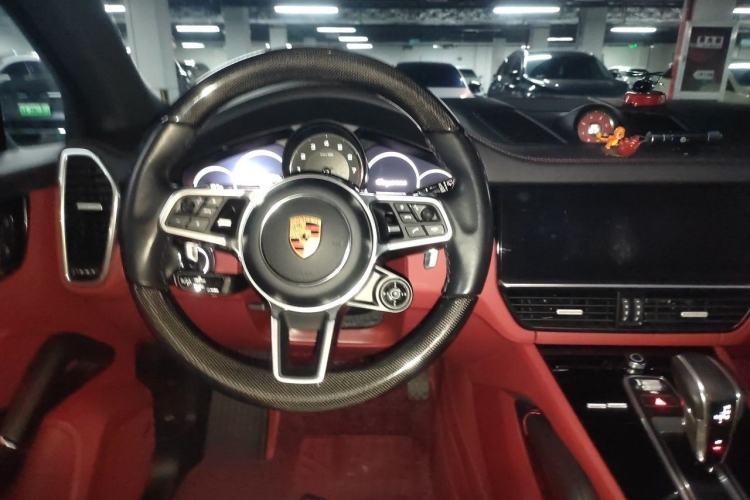 Used Porsche Cayenne E-Hybrid 2023 Cayenne E-Hybrid 2.0T Platinum Edition Steering Wheel