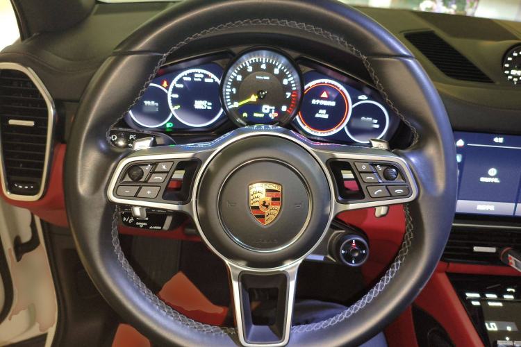 Used Porsche Cayenne E-Hybrid 2023 Cayenne E-Hybrid 2.0T Platinum Edition Steering Wheel