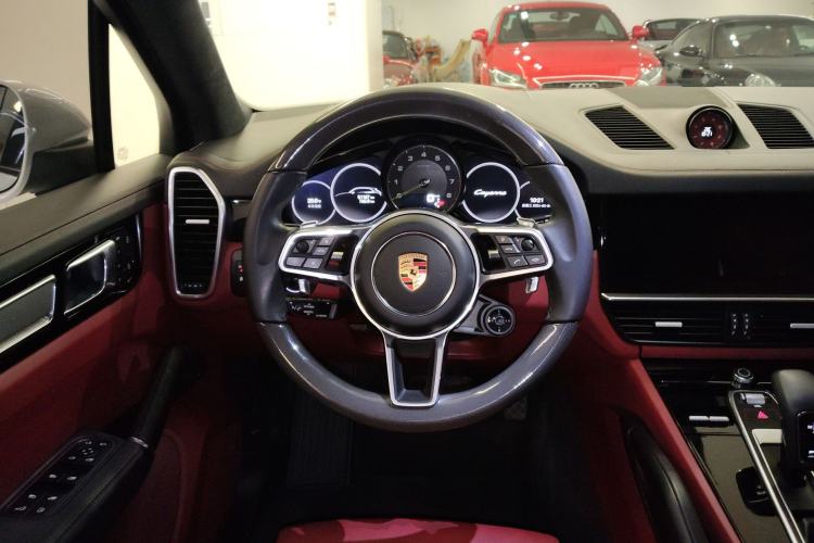 Used Porsche Cayenne E-Hybrid 2023 Cayenne E-Hybrid 2.0T Platinum Edition Steering Wheel