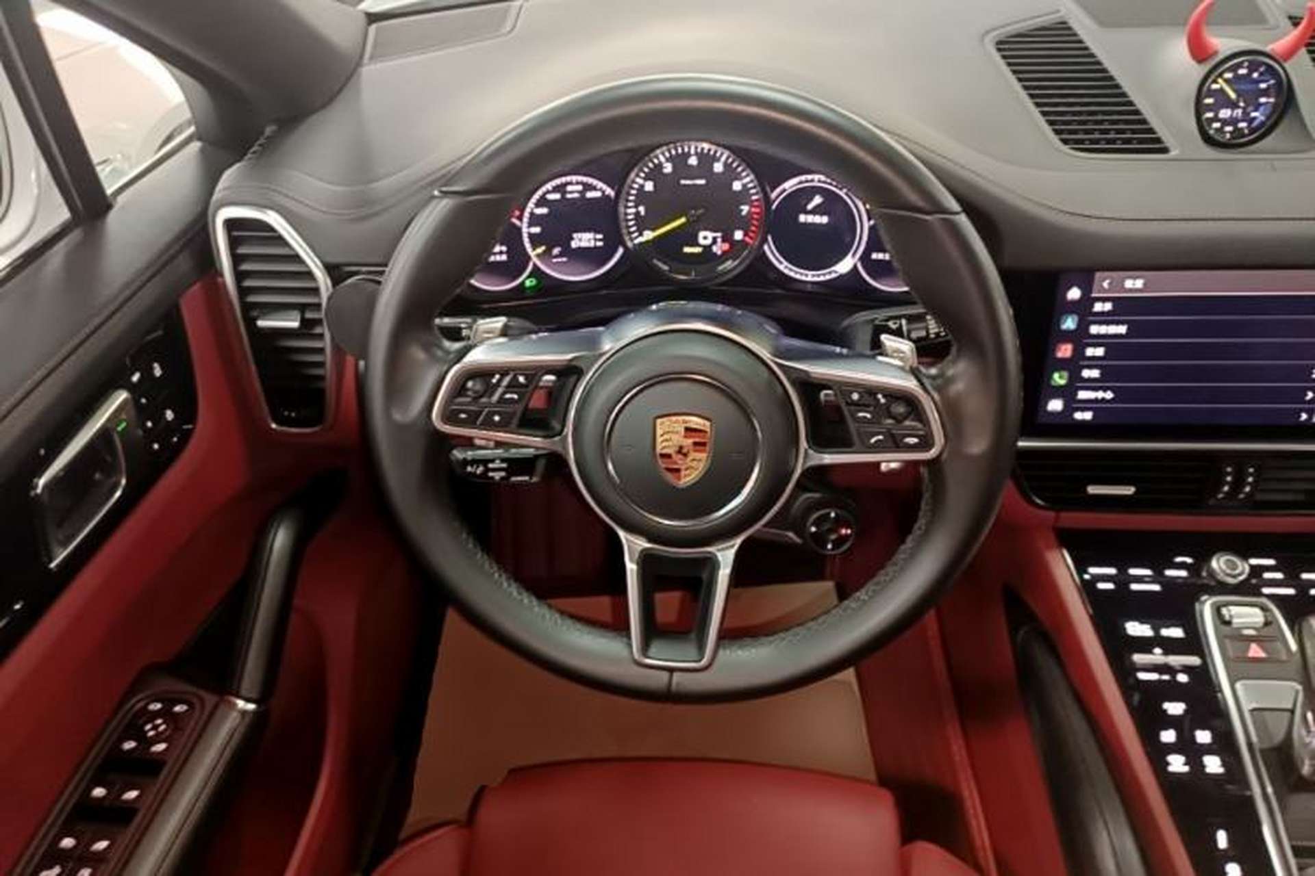 Used Porsche Cayenne E-Hybrid 2023 Cayenne Coupé E-Hybrid 2.0T Steering Wheel