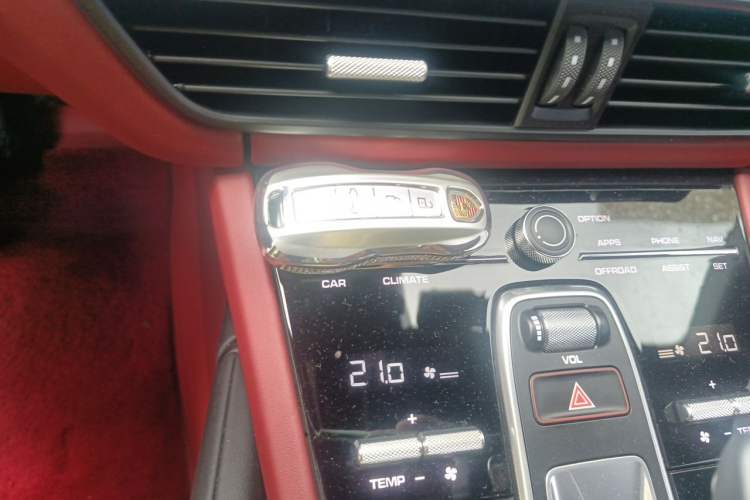Used Porsche Cayenne E-Hybrid 2023 Cayenne E-Hybrid 2.0T Platinum Edition Vehicle Key