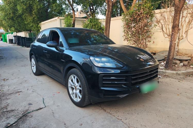 Used Porsche Cayenne E-Hybrid 2024 Cayenne E-Hybrid 2.0T Exterior 2