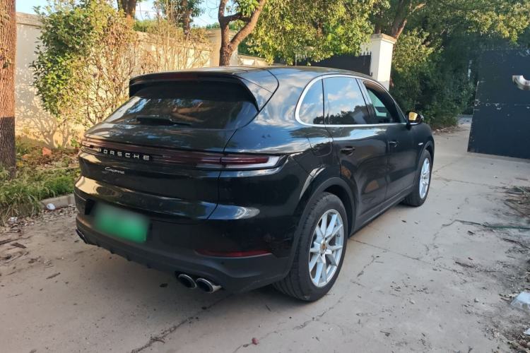 Used Porsche Cayenne E-Hybrid 2024 Cayenne E-Hybrid 2.0T Exterior 5