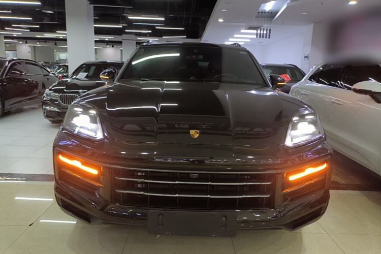 Used Porsche Cayenne E-Hybrid 2024 Cayenne E-Hybrid 2.0T Front