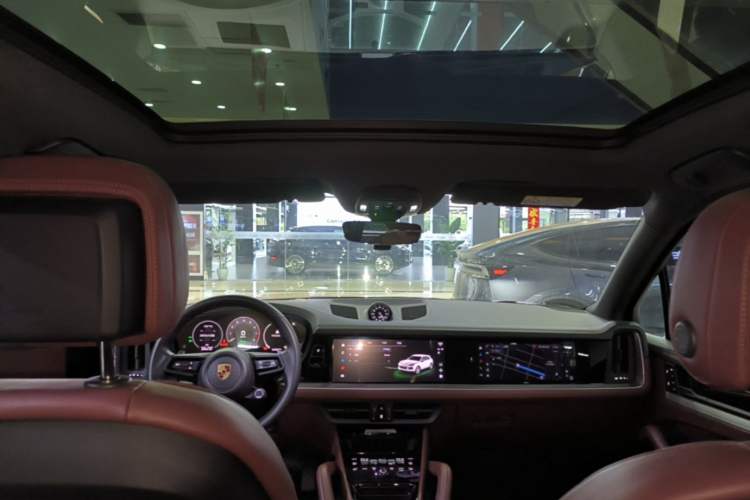 Used Porsche Cayenne E-Hybrid 2024 Cayenne E-Hybrid 2.0T Headliner