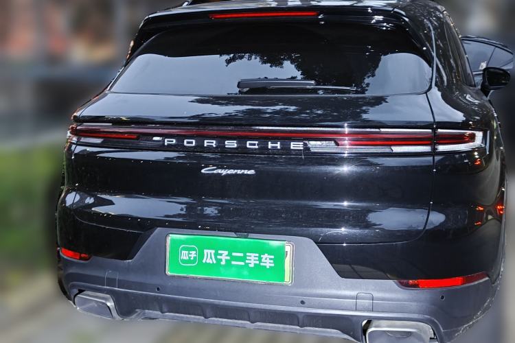 Used Porsche Cayenne E-Hybrid 2024 Cayenne E-Hybrid 2.0T Rear