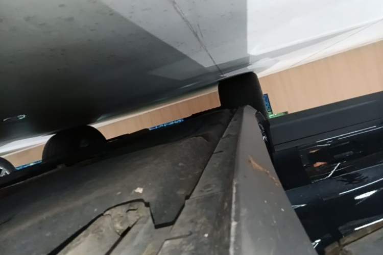 Used Porsche Cayenne E-Hybrid 2024 Cayenne E-Hybrid 2.0T Right Side Sill