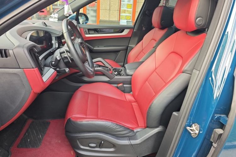 Used Porsche Cayenne E-Hybrid 2024 Cayenne E-Hybrid 2.0T Left Front Seat