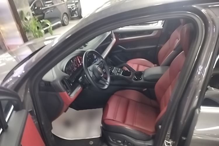 Used Porsche Cayenne E-Hybrid 2024 Cayenne E-Hybrid 2.0T Driver Seat