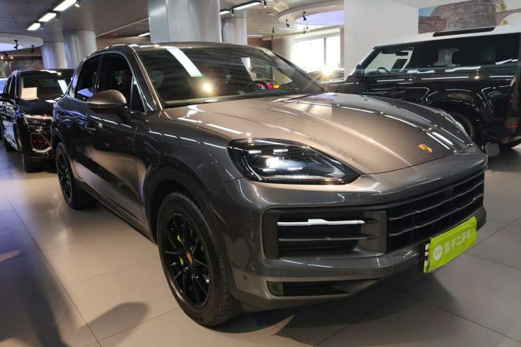 Used Porsche Cayenne E-Hybrid 2024 Cayenne E-Hybrid 2.0T Exterior 1
