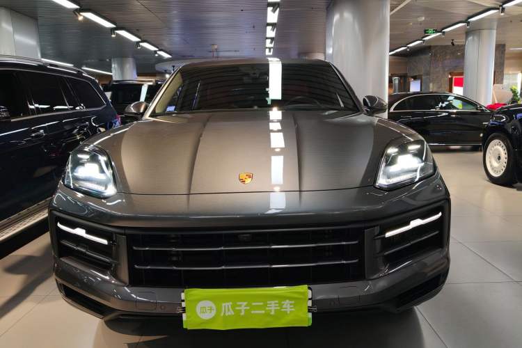 Used Porsche Cayenne E-Hybrid 2024 Cayenne E-Hybrid 2.0T Front