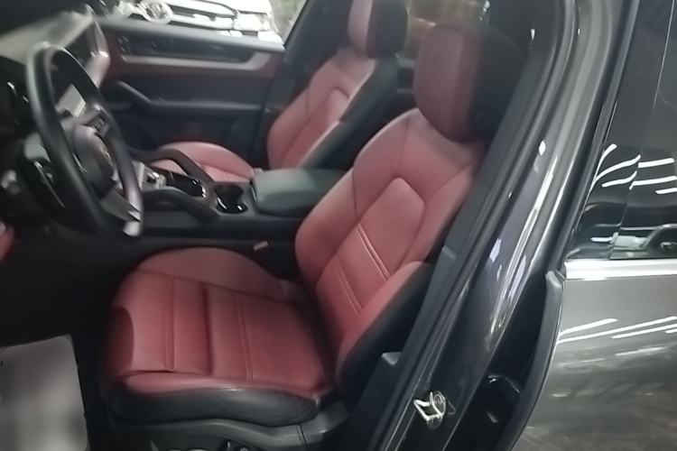 Used Porsche Cayenne E-Hybrid 2024 Cayenne E-Hybrid 2.0T Left Front Seat