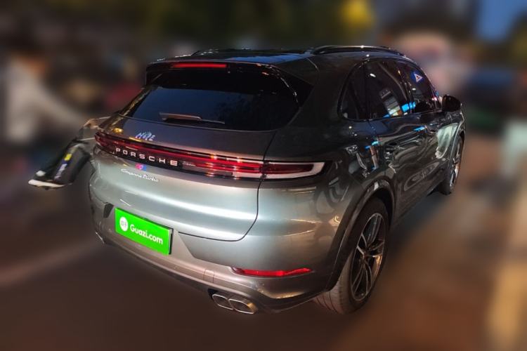 Used Porsche Cayenne E-Hybrid 2024 Cayenne Turbo E-Hybrid 4.0T Rear Right 45 Deg