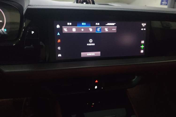 Used Porsche Cayenne E-Hybrid 2024 Cayenne E-Hybrid 2.0T Audio And AC Panel