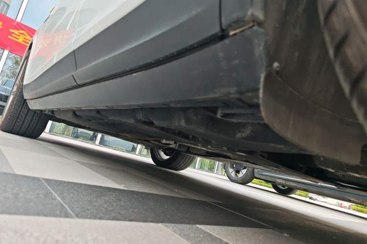 Used Porsche Cayenne E-Hybrid 2024 Cayenne E-Hybrid 2.0T Chassis Rear Left