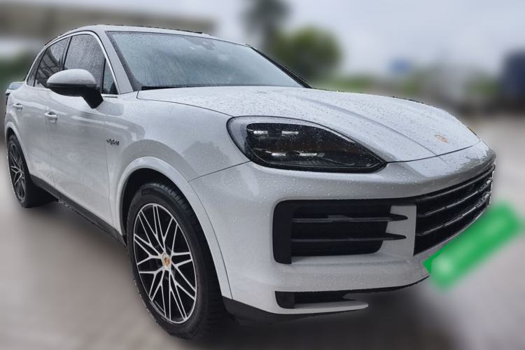 Used Porsche Cayenne E-Hybrid 2024 Cayenne E-Hybrid 2.0T Front Right 45 Deg