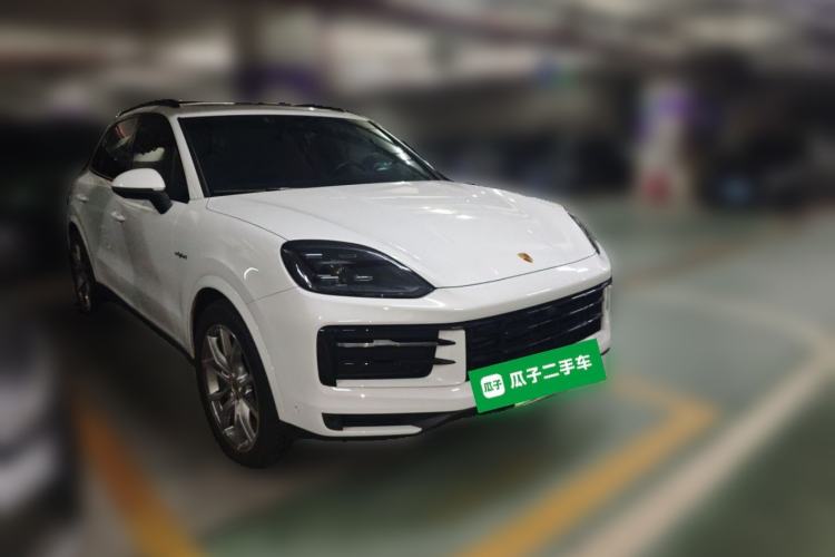 Used Porsche Cayenne E-Hybrid 2024 Cayenne E-Hybrid 2.0T Front Right 45 Deg