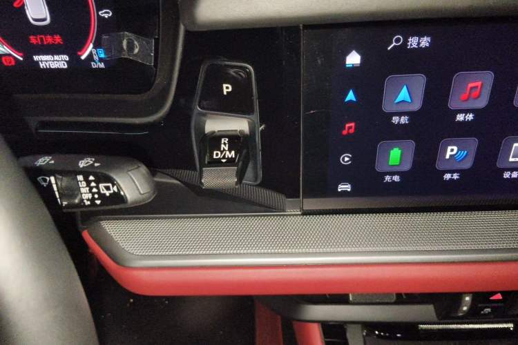 Used Porsche Cayenne E-Hybrid 2024 Cayenne E-Hybrid 2.0T Gear Lever