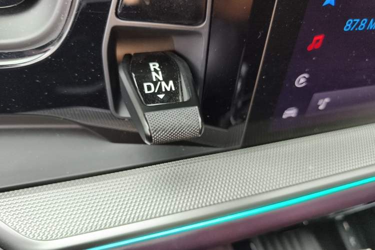 Used Porsche Cayenne E-Hybrid 2024 Cayenne E-Hybrid 2.0T Gear Lever