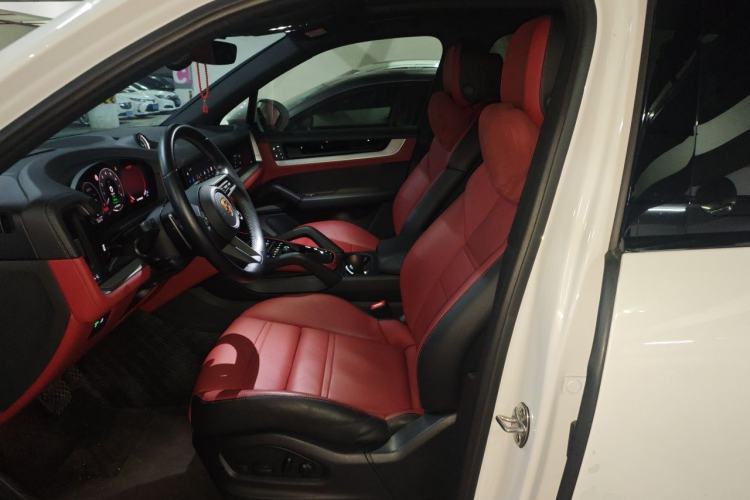 Used Porsche Cayenne E-Hybrid 2024 Cayenne E-Hybrid 2.0T Left Front Seat