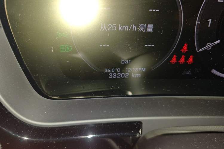 Used Porsche Cayenne E-Hybrid 2024 Cayenne E-Hybrid 2.0T Odometer Close Up