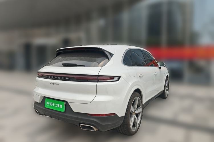 Used Porsche Cayenne E-Hybrid 2024 Cayenne E-Hybrid 2.0T Rear Right 45 Deg