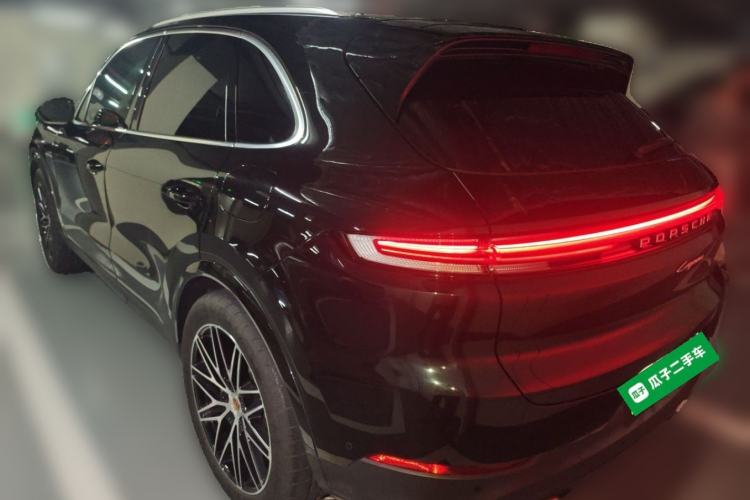 Used Porsche Cayenne E-Hybrid 2025 Cayenne E-Hybrid 2.0T Exterior 3