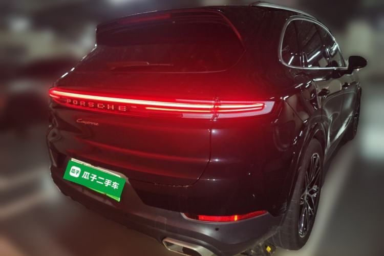 Used Porsche Cayenne E-Hybrid 2025 Cayenne E-Hybrid 2.0T Exterior 4