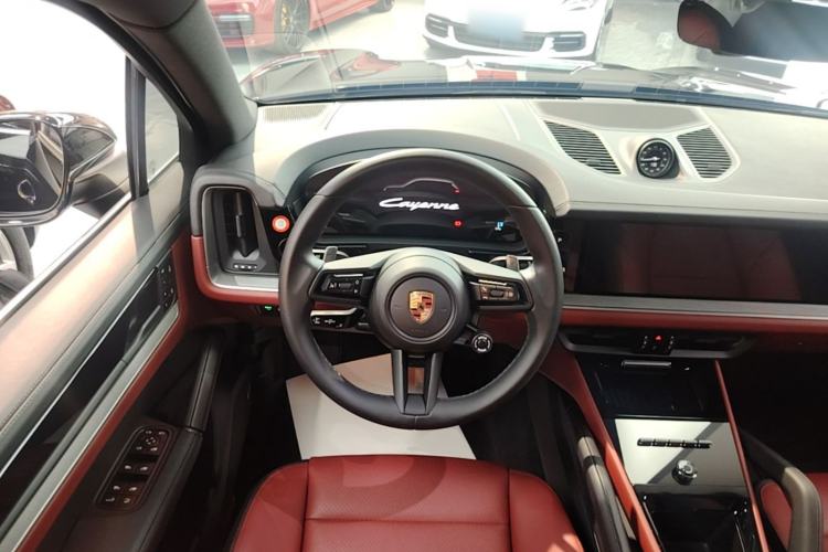 Used Porsche Cayenne E-Hybrid 2025 Cayenne E-Hybrid 2.0T Steering Wheel