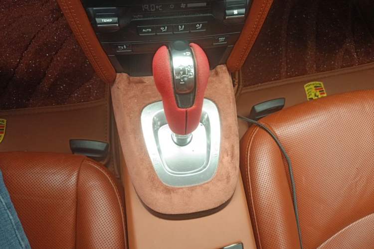Used Porsche Cayman 2009 Cayman 2.9L Gear Lever