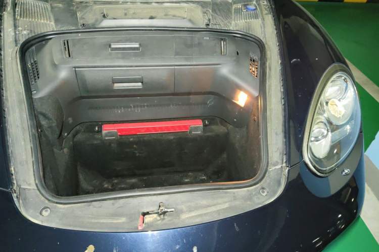 Used Porsche Cayman 2009 Cayman 2.9L Engine Bay Left