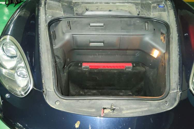 Used Porsche Cayman 2009 Cayman 2.9L Engine Bay Right