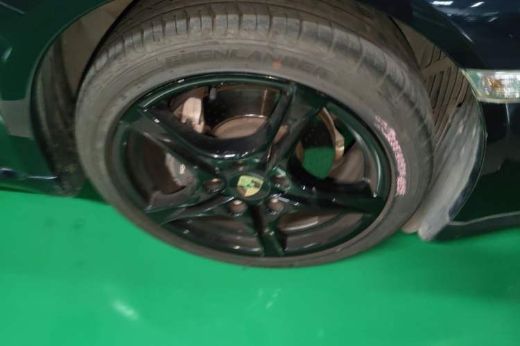 Used Porsche Cayman 2009 Cayman 2.9L Right Front Wheel Hub