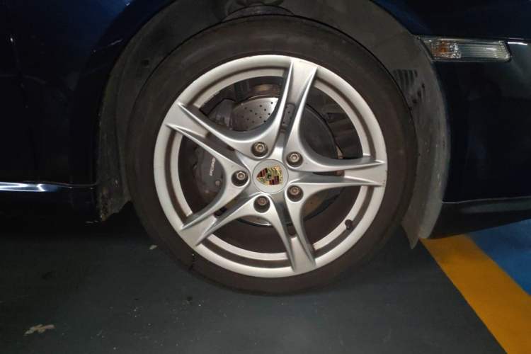 Used Porsche Cayman 2009 Cayman 2.9L Right Front Wheel Hub