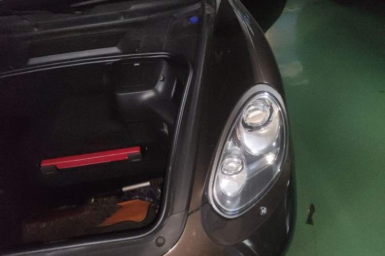 Used Porsche Cayman 2009 Cayman 2.9L Engine Bay Left