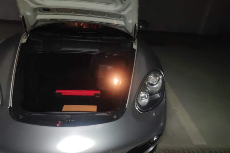 Used Porsche Cayman 2009 Cayman 2.9L Engine Bay Left