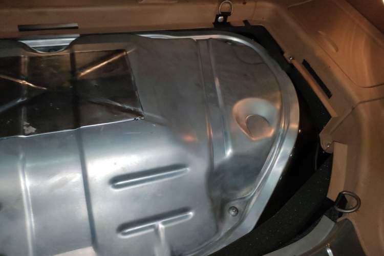Used Porsche Cayman 2009 Cayman 2.9L Engine Bay Left