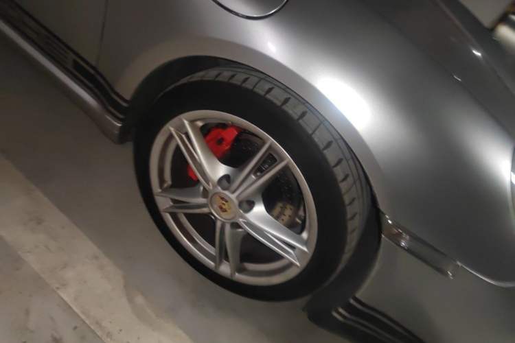 Used Porsche Cayman 2009 Cayman 2.9L Right Front Wheel Hub