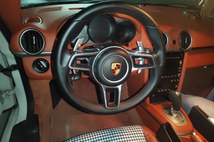 Used Porsche Cayman 2009 Cayman 2.9L Steering Wheel