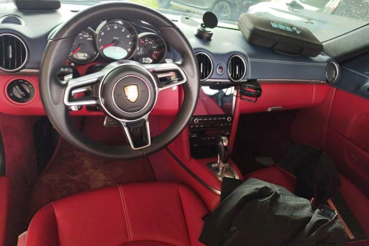 Used Porsche Cayman 2009 Cayman 2.9L Center Console