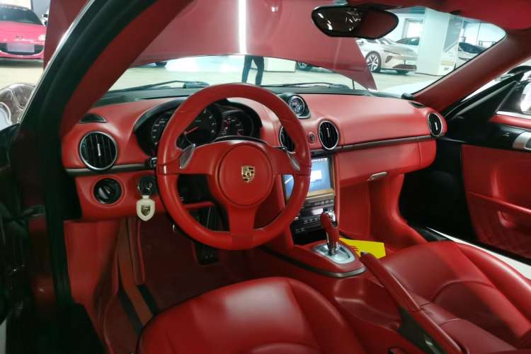 Used Porsche Cayman 2009 Cayman 2.9L Center Console