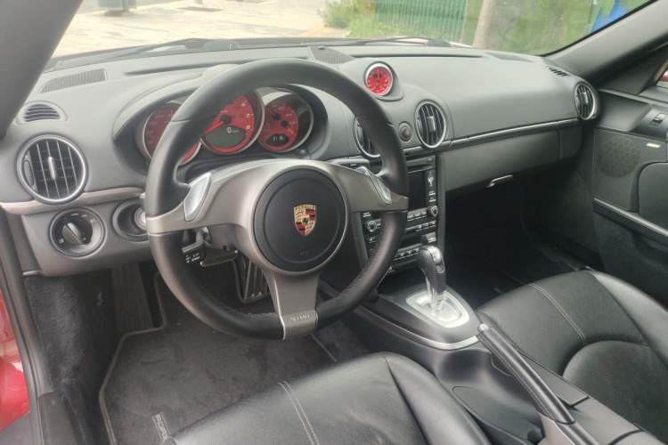 Used Porsche Cayman 2009 Cayman S 3.4L Center Console
